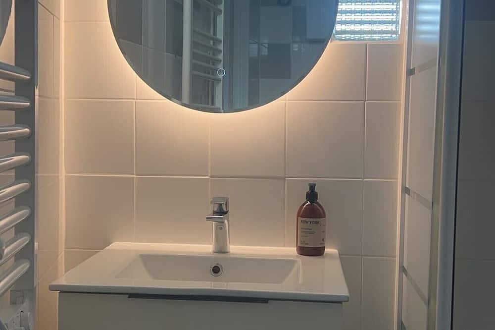 Ganze Wohnung, The perched cocoon apartment between the Stade de France and Enghien les Bains in Épinay-sur-Seine, Seine-Saint-Denis