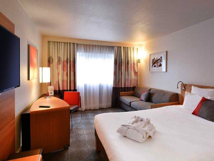 Hôtel pour 2 personnes, avec terrasse et jardin, animaux acceptés à Collégien (Seine-et-Marne) - 2