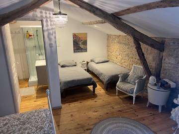 Gîte pour 4 personnes, avec jardin et terrasse à Caylus