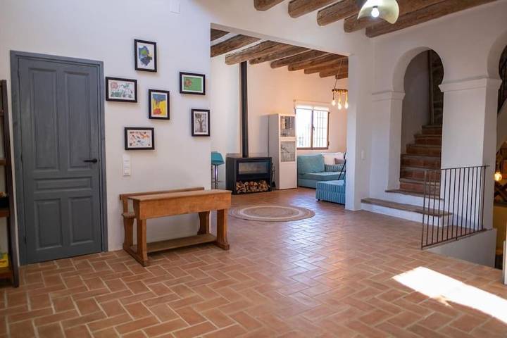 Chalet para 10 personas, con Balcón y Jacuzzi además de Terraza y Jardín en Alt Empordà - 4