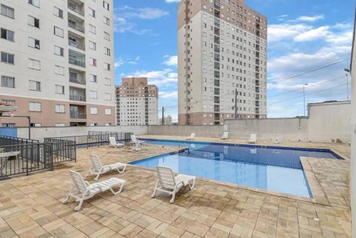 Casas e apartamentos de temporada para 4 pessoas, com vista e jardim e ainda piscina em Carapicuíba
