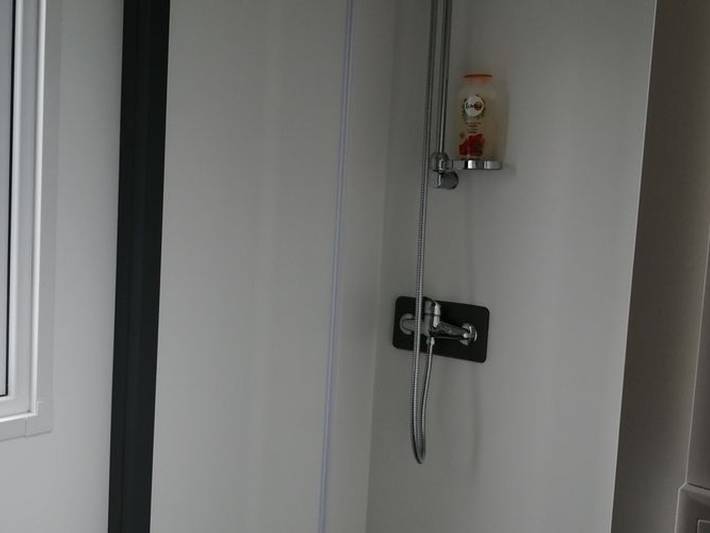 Mobil home pour 2 personnes, avec piscine et terrasse, animaux acceptés à Le Boulou - 4