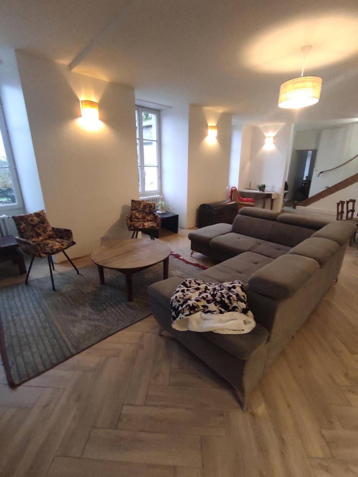 Landhaus 'Val D'egray' mit privater Terrasse, privatem Garten und Wlan in Champdeniers-Saint-Denis, Niort und Umgebung