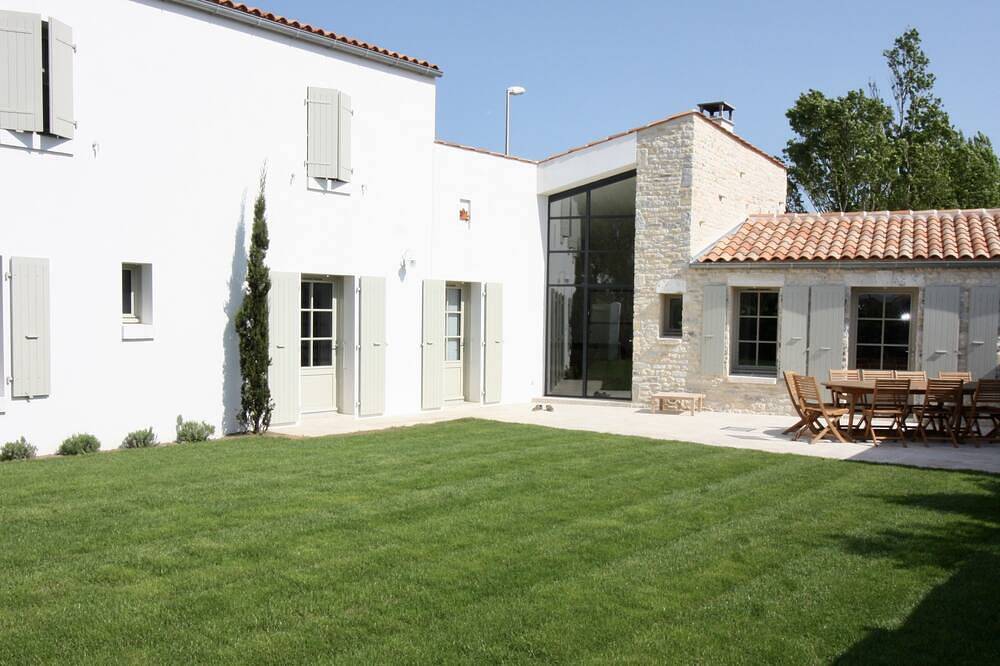 Geräumige restaurierte Scheune in der Nähe des Zentrums und der Strände 10 Personen St Denis d'Oléron in Saint-Denis-d'Oléron, Côte de Beauté