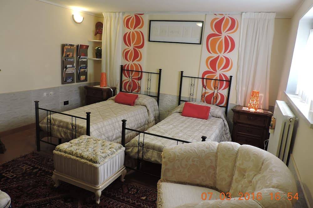 Ganze Wohnung, Wohnung in Villa Ariale in Vicopisano, Pisa Provinz