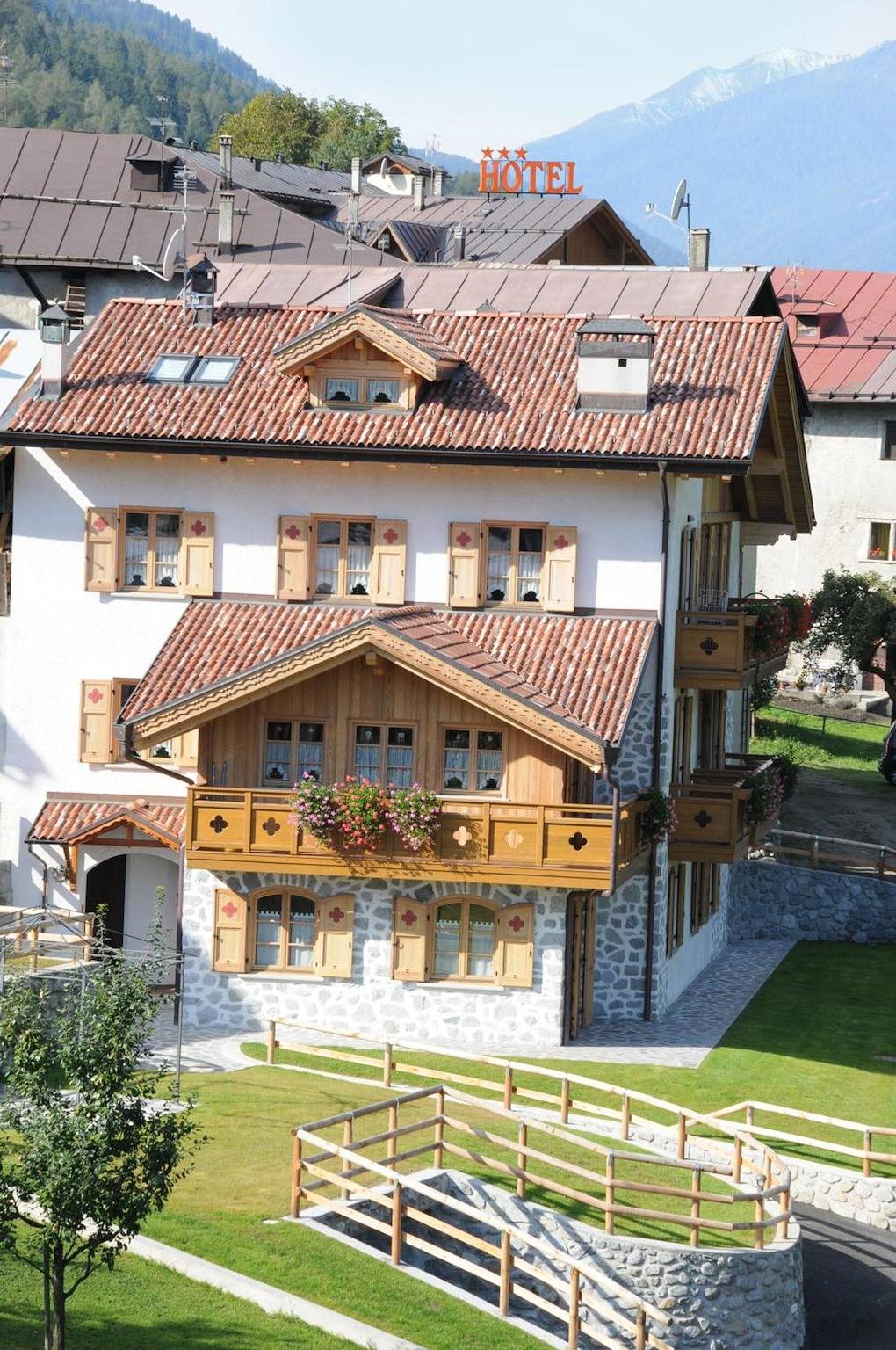 Appartamento intero, Appartamento 'Maso Margherita - Brögli' con Vista Montagna, Balcone e Wi-Fi in Almazzago, Alpi dell'Adamello e della Presanella