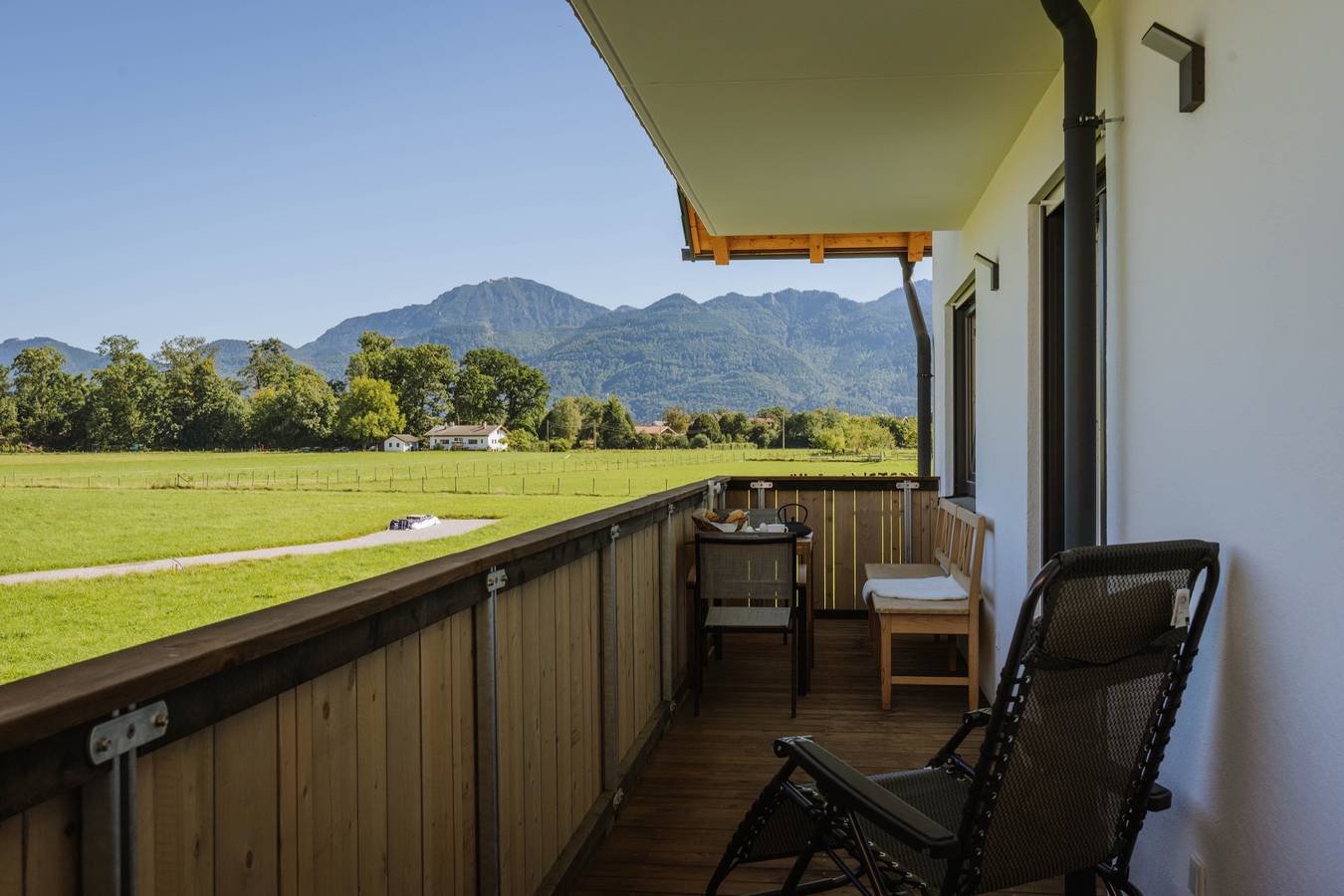 Ganze Ferienwohnung, Ferienwohnung Leopoldine Chiemgau - Ferienwohnung 95qm für max. 4 Personen in Übersee, Chiemsee