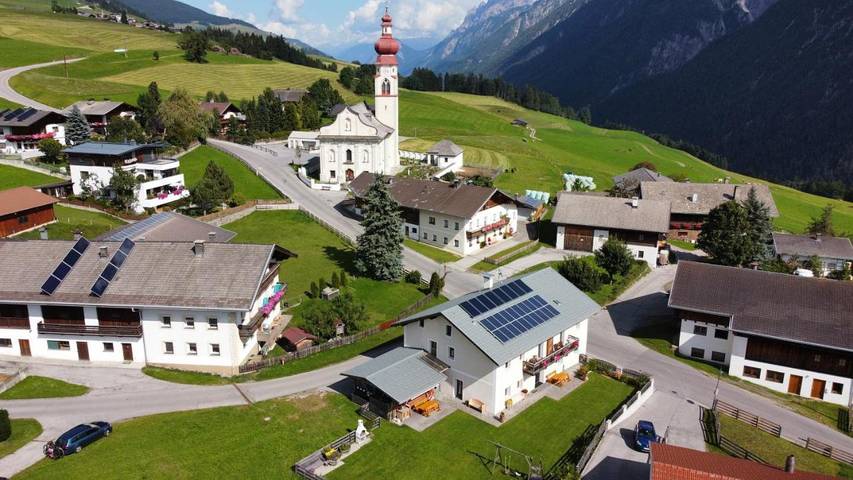 Ferienwohnung für 6 Personen, mit Garten und Ausblick, mit Haustier