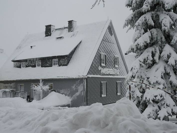 Ferienhaus für 5 Personen, mit Terrasse und Garten in Altenberg