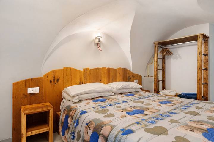 Apartamento inteiro, Apartamento de férias Logge dei Paroloti Apt Paolo com vista para a montanha in Dorsino, Grupo Brenta