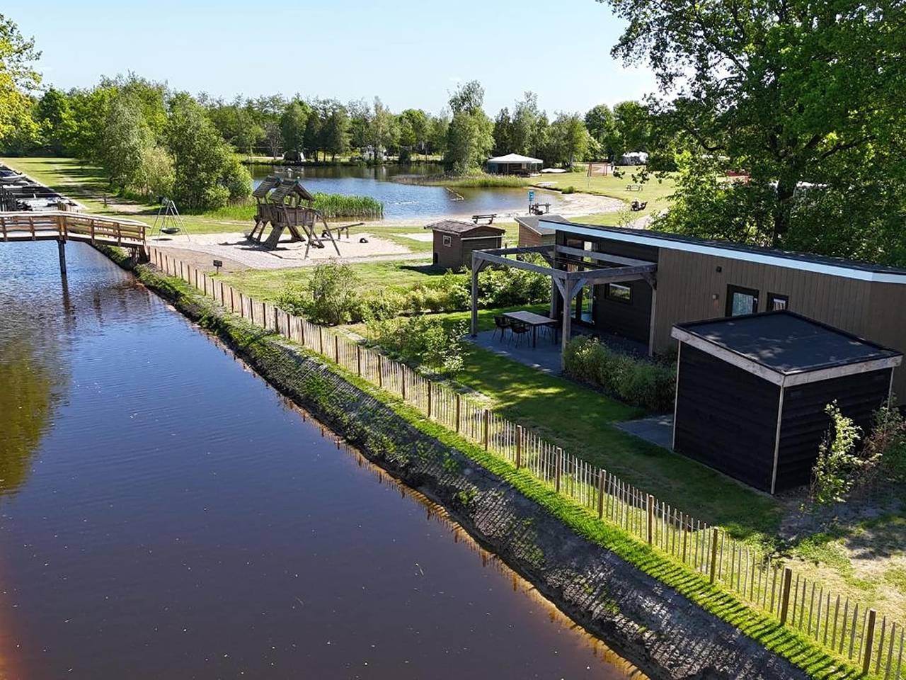 Friesland Hideaway mit Haustieren in Sint Nicolaasga, Ijsselmeer