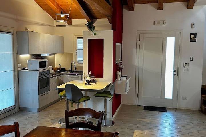 Location de vacances pour 5 personnes, avec Piscine à Porpetto
