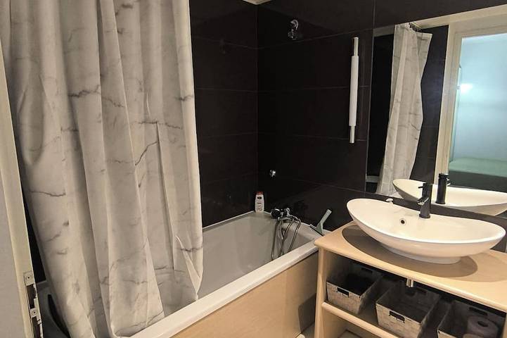 Ganze Wohnung, Fully equipped studio with a pool and wellness area in Jausiers, Nationalpark Mercantour