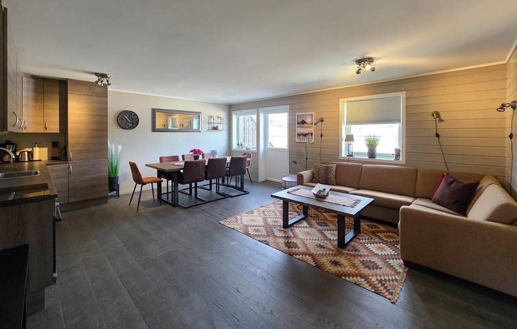 Ganze Ferienwohnung, Ferienwohnung für 6 Personen mit Terrasse in Gautefall, Drangedal