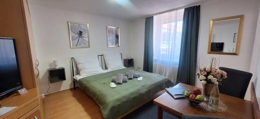 Ferienwohnung für 2 Personen, mit Terrasse und Garten sowie Ausblick in Bad Kissingen
