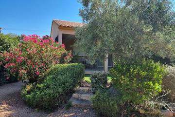 Villa pour 4 personnes, avec jardin et terrasse à Porto-Vecchio