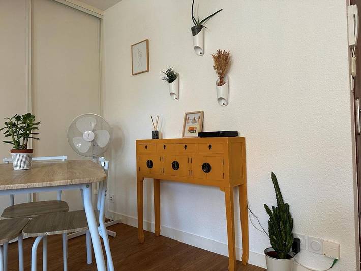 Gîte pour 2 personnes, avec vue, animaux acceptés dans Marche Sur La Place Des Lices Vannes - 3