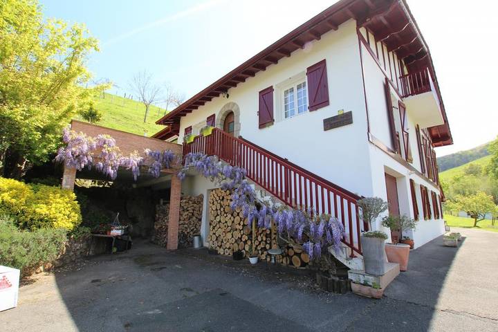 Gîte pour 2 personnes, avec Terrasse et Jardin