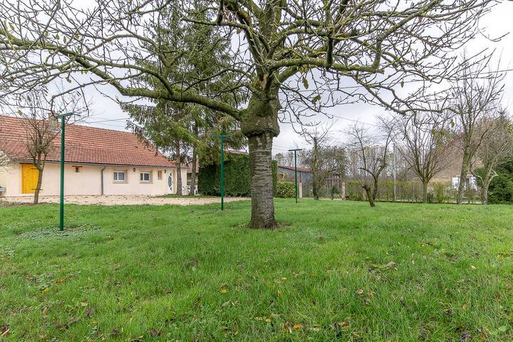 Les Grands Prés in Frontenard, Louhans und Umgebung