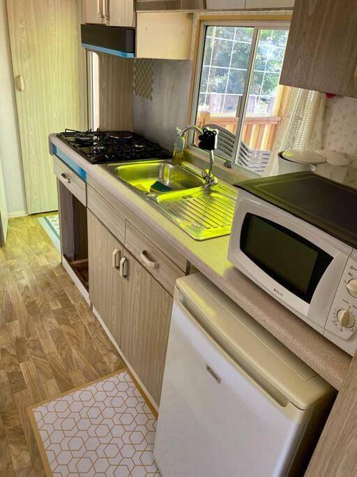Appartement entier, Two-Bedroom Apartment in Genouillé, Région de Rochefort