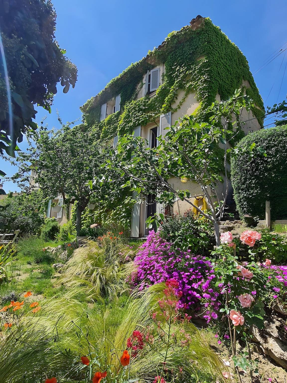 Chambres d'hôtes chez Thibaut et Sophie in La Motte-d'Aigues, Parc naturel régional du Luberon