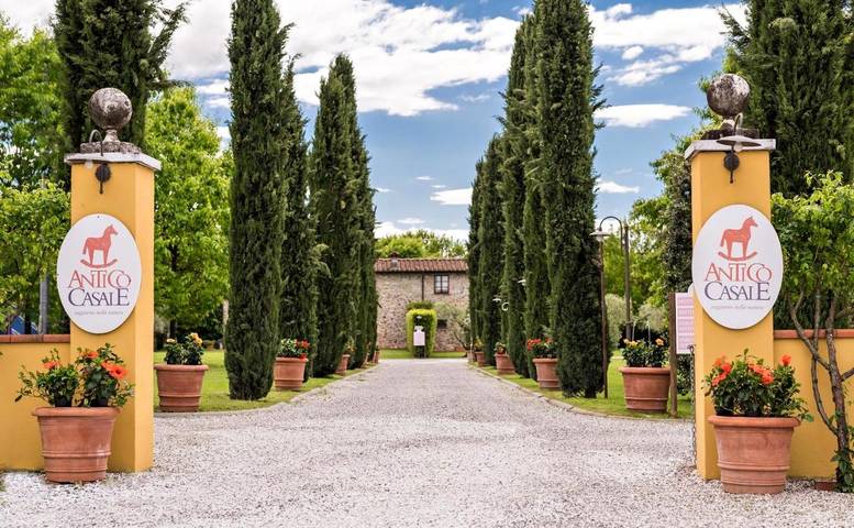 Agriturismo per 3 persone, con Giardino e Piscina a Sarzana