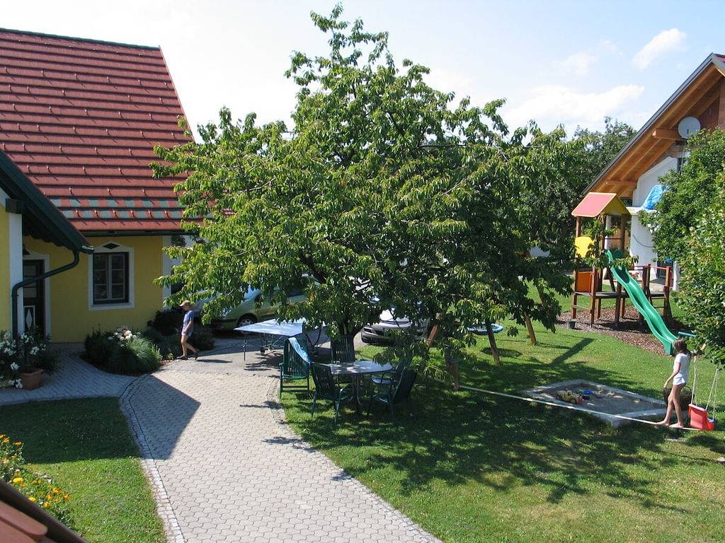 Presse "Der Ofenmacherhof" in Großklein, Lavanttaler Alpen