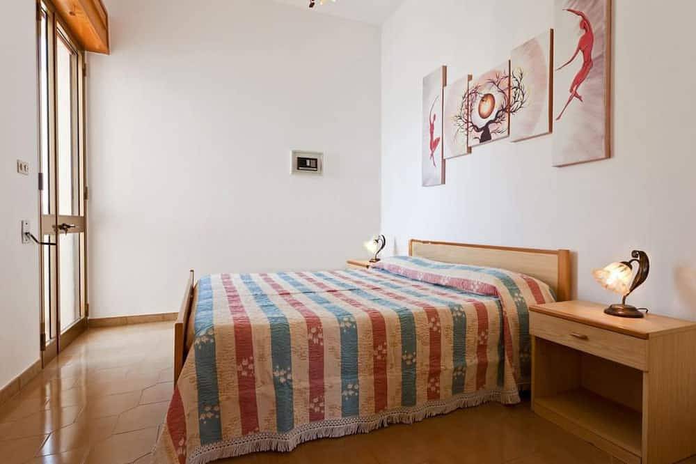 Entire apartment, Helle Wohnung in Santa Maria al Bagno in Nardò, Nardò (municipality)