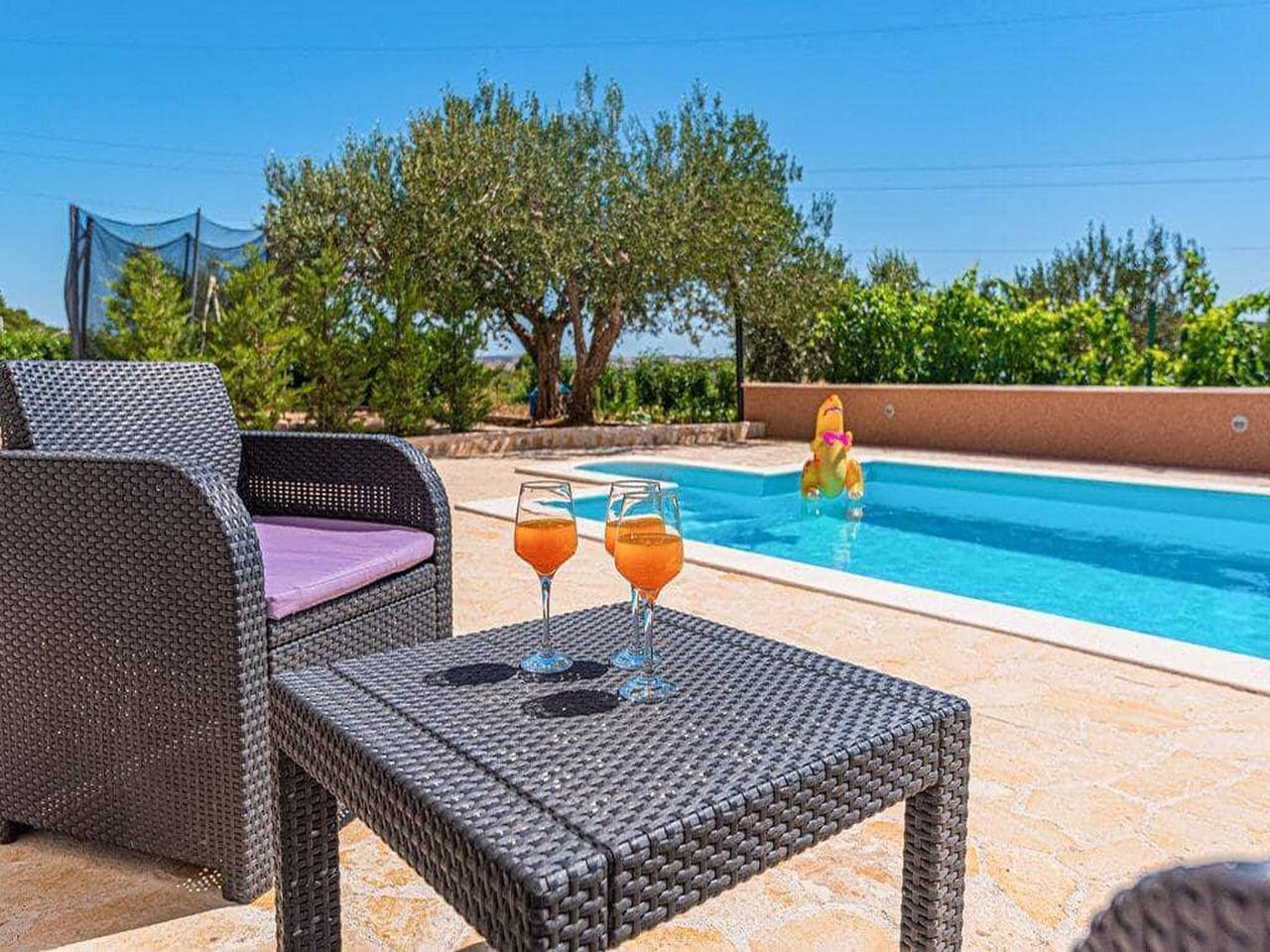Ganze Wohnung, Apartment Niko - Two Bedroom Apartment with Pool in Sibenik, Šibenik-Knin