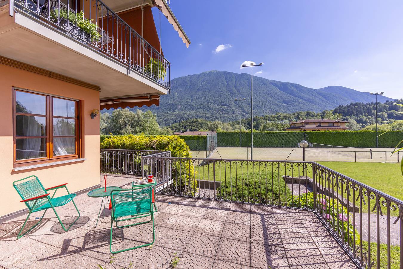 Ganze Wohnung, Carlazzo Sant' Agata Apt. 01 in Gemeinde Carlazzo, Luganersee (Italien)