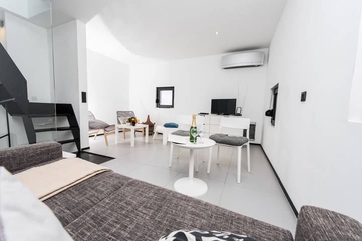 Location de vacances pour 4 personnes, avec vue sur l’océan et terrasse, adapté aux familles à Sali - 4