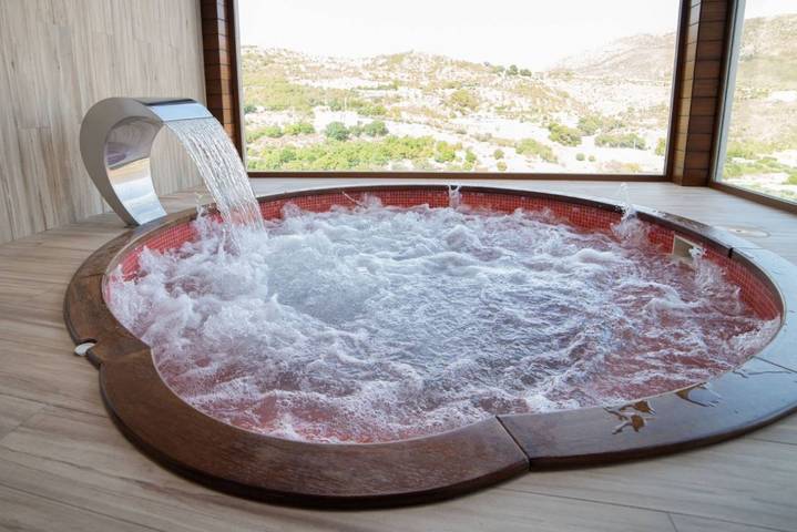 Chalet para 10 personas, con sauna además de piscina y jardín en Costa Tropical - 4