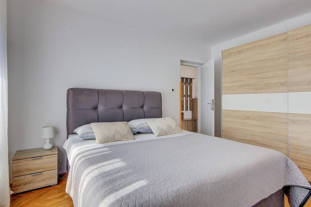 Entire apartment, Beach front apartment in Fazana in Fažana (Istria), Fazana