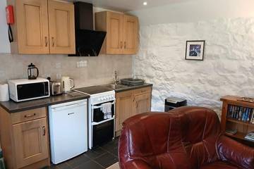 Log Cabin for 2 People in Loch Eil, Scotland, Photo 3