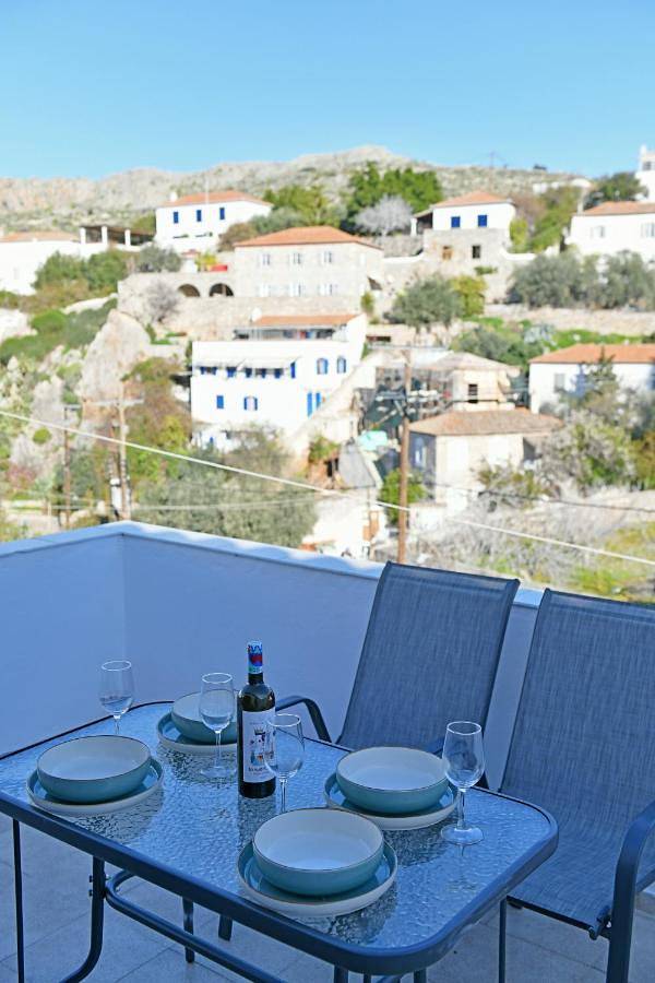 Casa de vacaciones para 4 personas, con vistas y terraza en Hidra