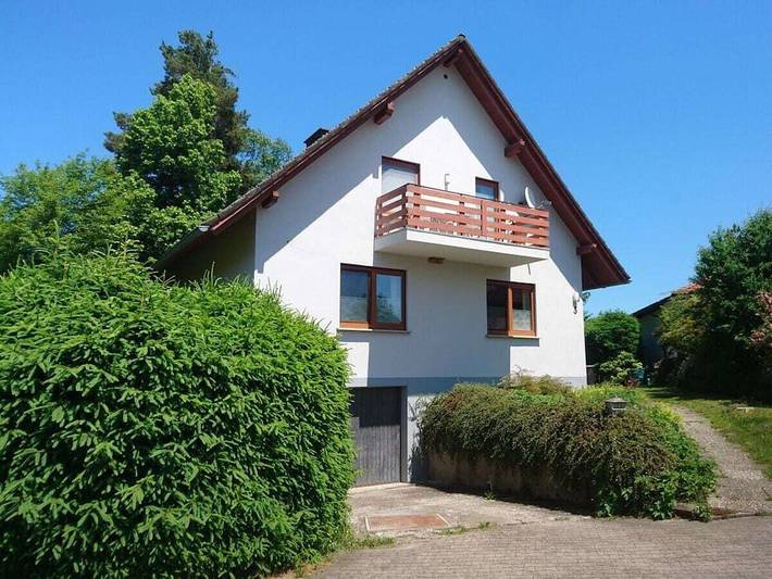 Ferienhaus für 6 Personen, mit Balkon und Terrasse sowie Garten in Friedenweiler