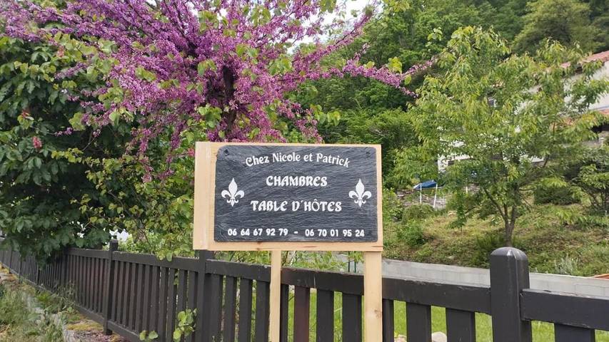 Gîte pour 7 personnes, avec jardin et vue à Chouvigny - 3