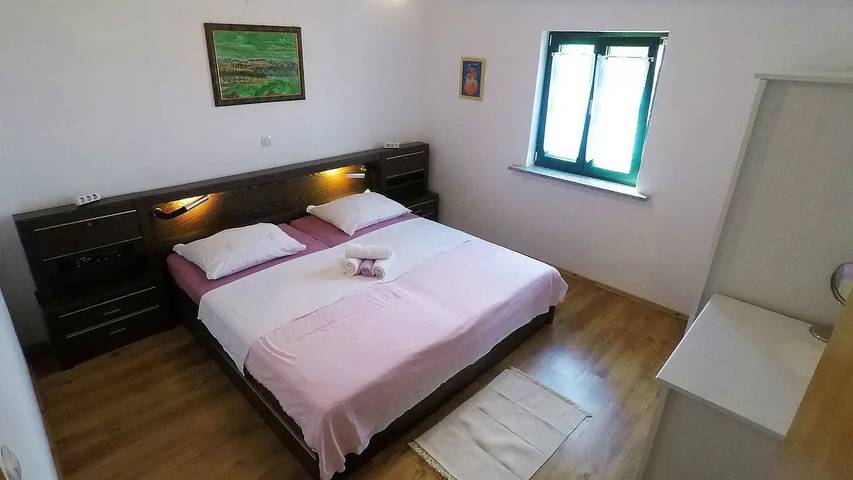 Ferienwohnung für 5 Personen, mit Terrasse