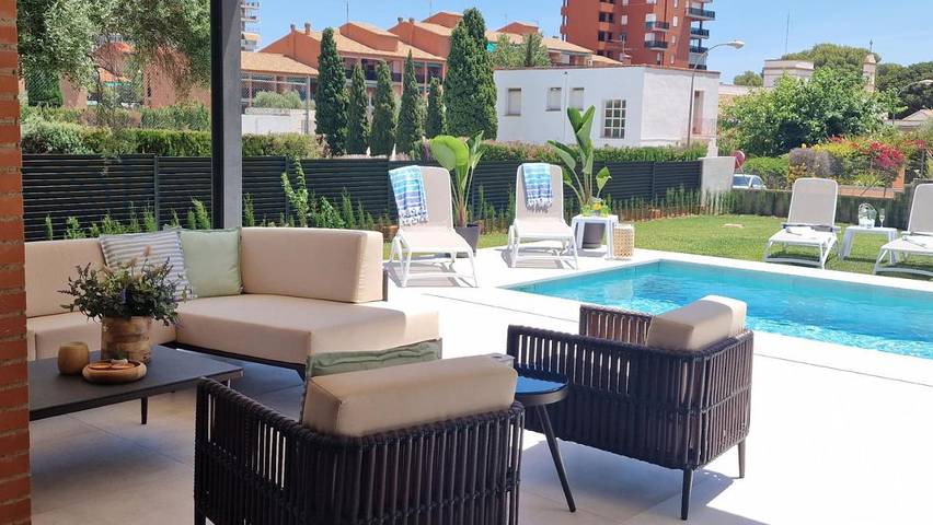 Casa rural para 8 personas, con jardín además de piscina y vistas, Se admiten mascotas en Benicasim - 3