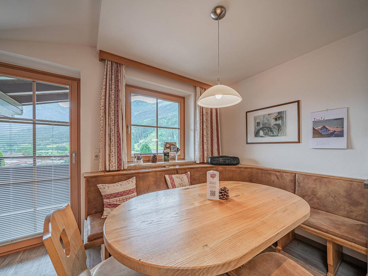 Ganze Wohnung, Ferienquartier mit Balkon unweit des Liftes in Neukirchen am Großvenediger, Pinzgau