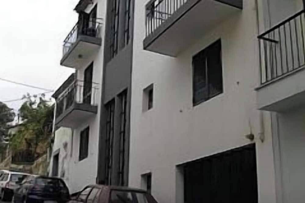 Appartamento intero, Appartamento nel cuore della città vecchia di Funchal in Lazareto, Funchal (Santa Maria Maior)