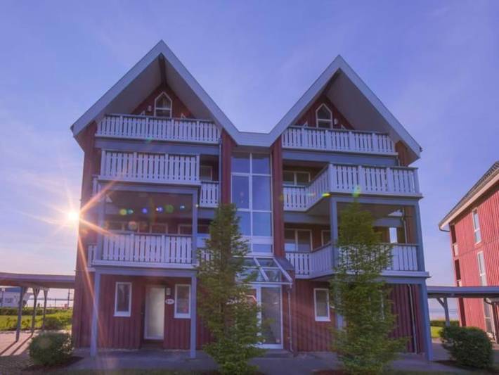 Ferienwohnung für 4 Personen, mit Terrasse und Garten sowie Sauna in Röbel-Müritz