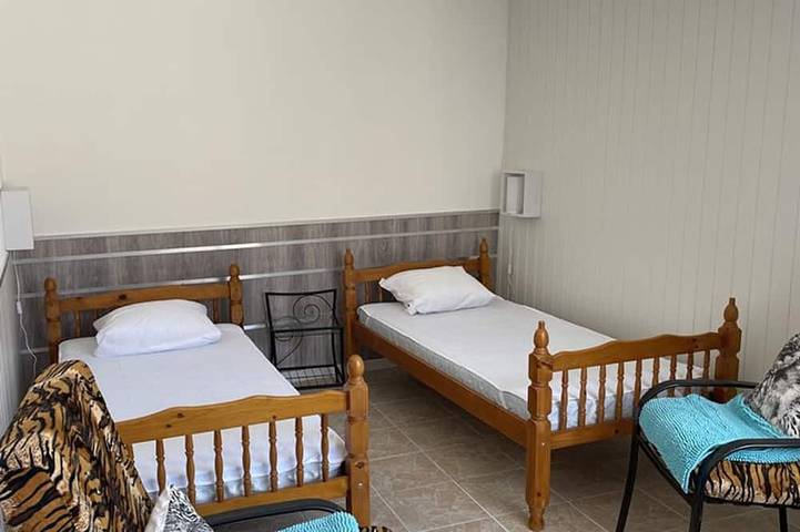Appartement entier, Appartement charmant 4 pers avec accès privé au lac in Esparron-de-Verdon, Alpes-de-Haute-Provence