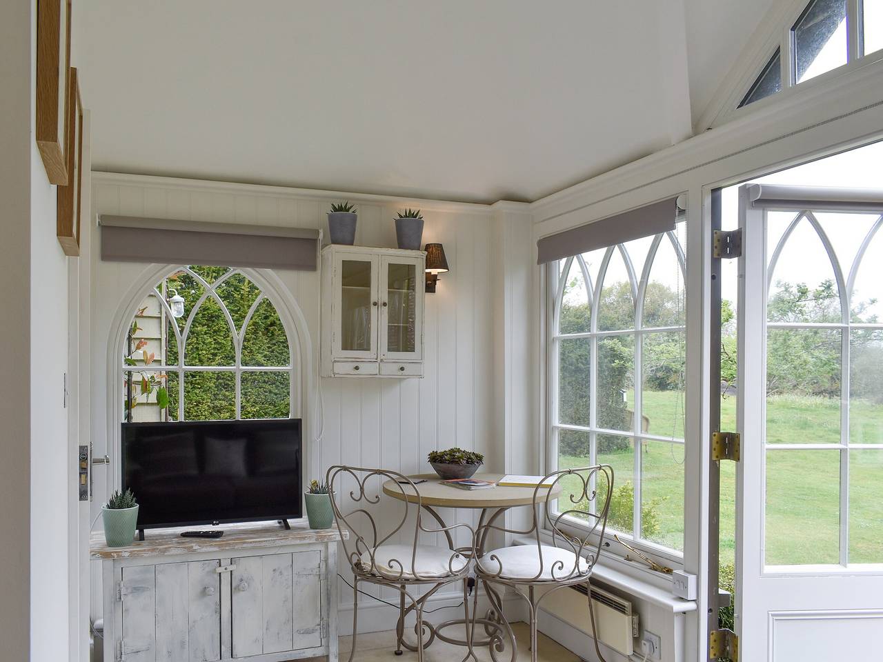 The Little Cottage in Fittleworth, South Downs