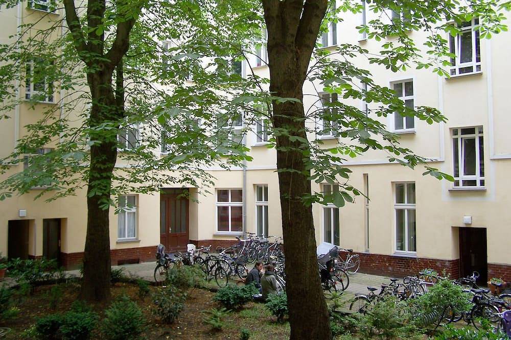 Ganze Wohnung, Ruhige Hinterhofwohnung Berlin Ecke Schönhauser in Prenzlauer Berg Berlin, Berlin