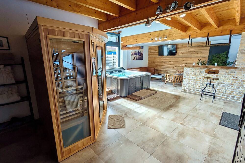Loft Terre Jacuzzi and sauna Gravelines in Gravelines, Dünkirchen und Umgebung