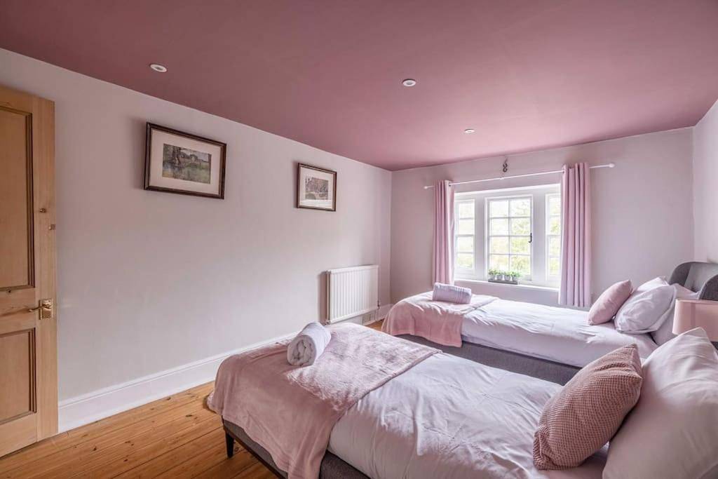 Eight-Bedroom House in Windsor, Berkshire