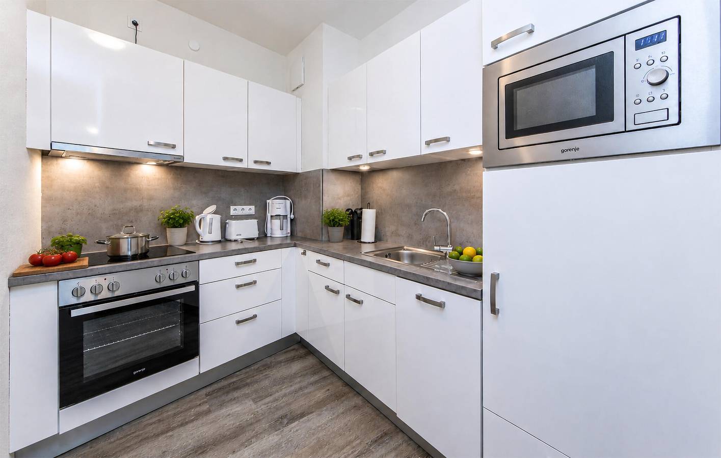 Ganze Ferienwohnung, Appartement mit Meerblick, Terrasse, WiFi und Parkplatz in der Nähe von Weidefelder Strand in Olpenitz, Kappeln
