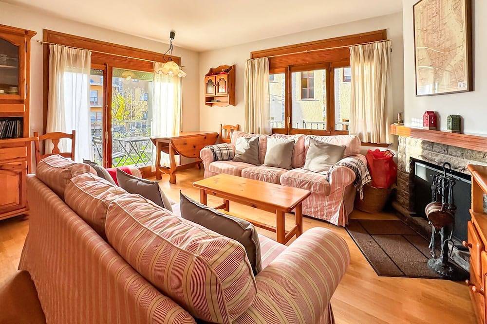 Entire apartment, Cal Batllia 1 in Puigcerdà, Catalan Pyrenees