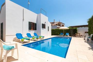 Casa De Vacaciones para 5 Personas en Cala Blanes, Ciudadela, Foto 1